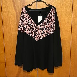 BloomChic Black Long-Sleeve V-Neck Top with Pink Leopard Yoke